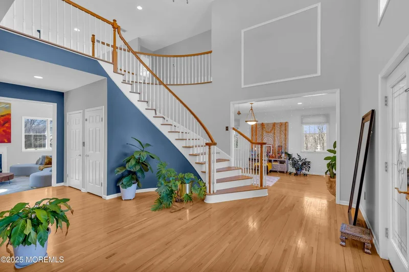 2 Chestnut Hill Drive, Manalapan, NJ 07726, Manalapan, NJ, United States. - Photo 3