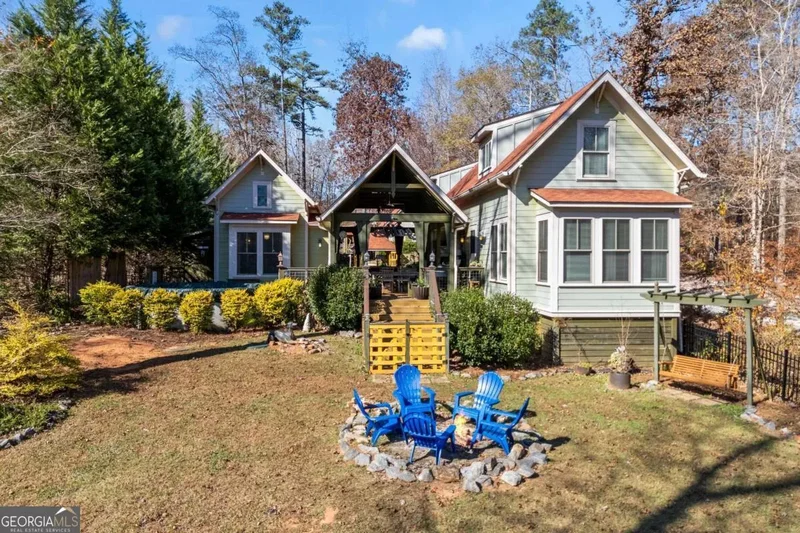 Single Family Residence in Eatonton