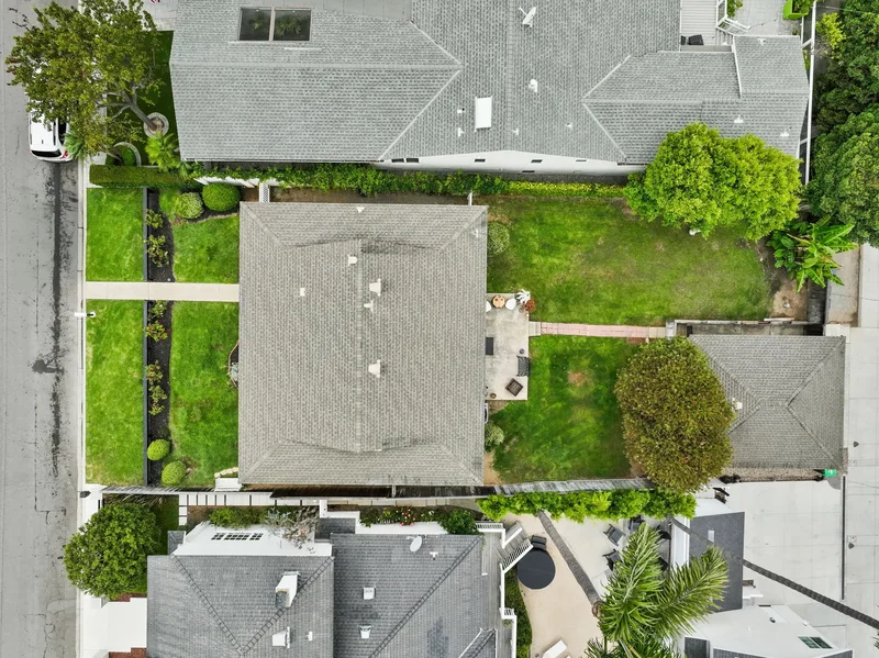 421 Tustin Avenue , Newport Beach, CA 92663, Newport Beach, California, United States. - Photo 11