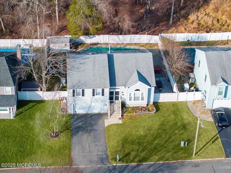 53 Sweet Gum Road, Howell, NJ 07731, Howell Township, New Jersey, United States. - Photo 3