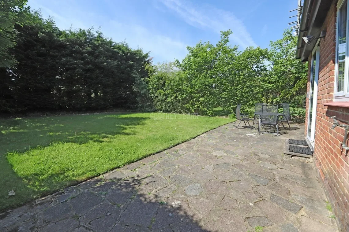 Linden Lea Hampstead Garden Suburb, London, England, United Kingdom. - Photo 9