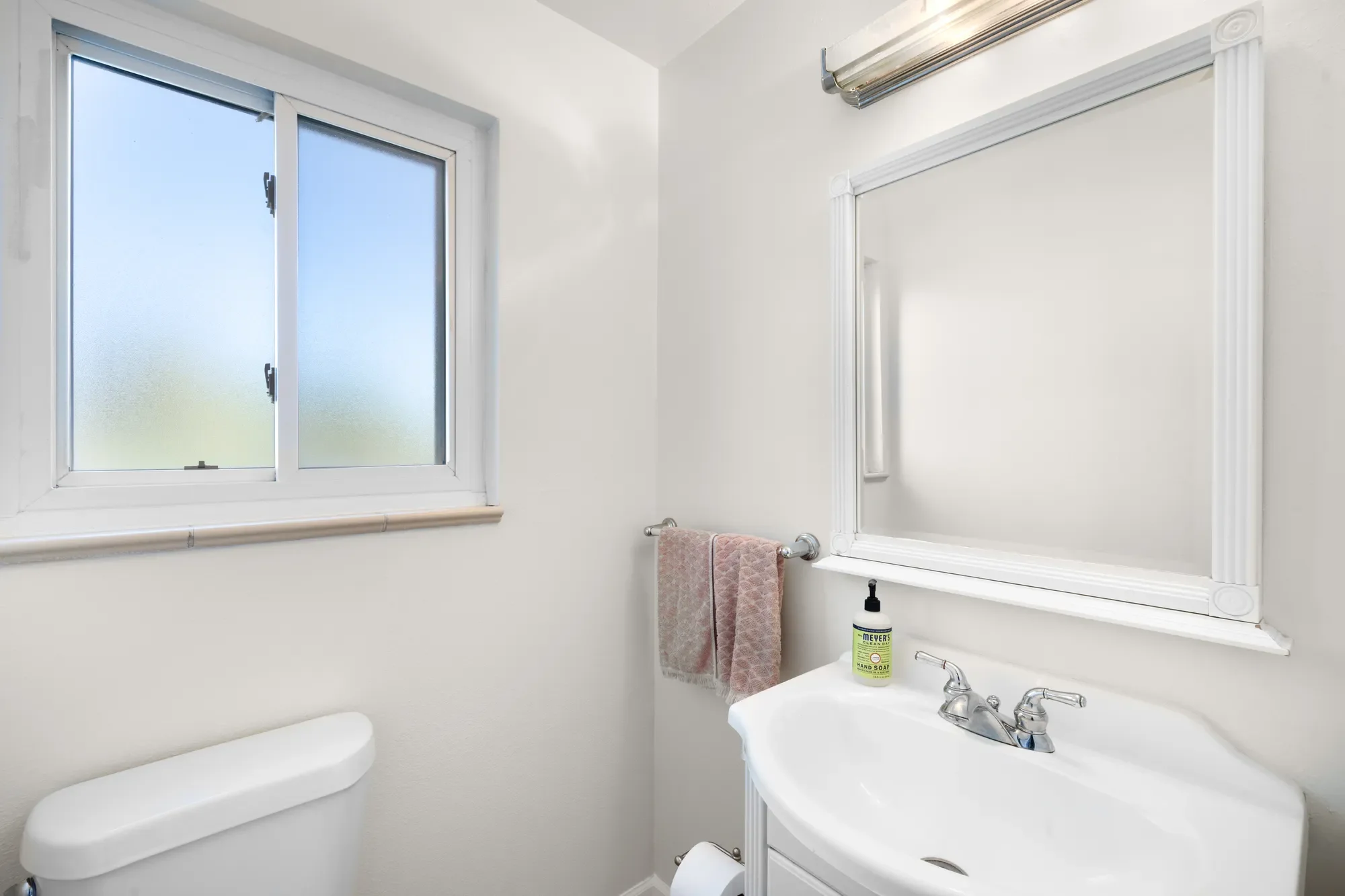 894 S Nelson Way , Lakewood, CO 80226, Lakewood, Colorado, United States. - Photo 10