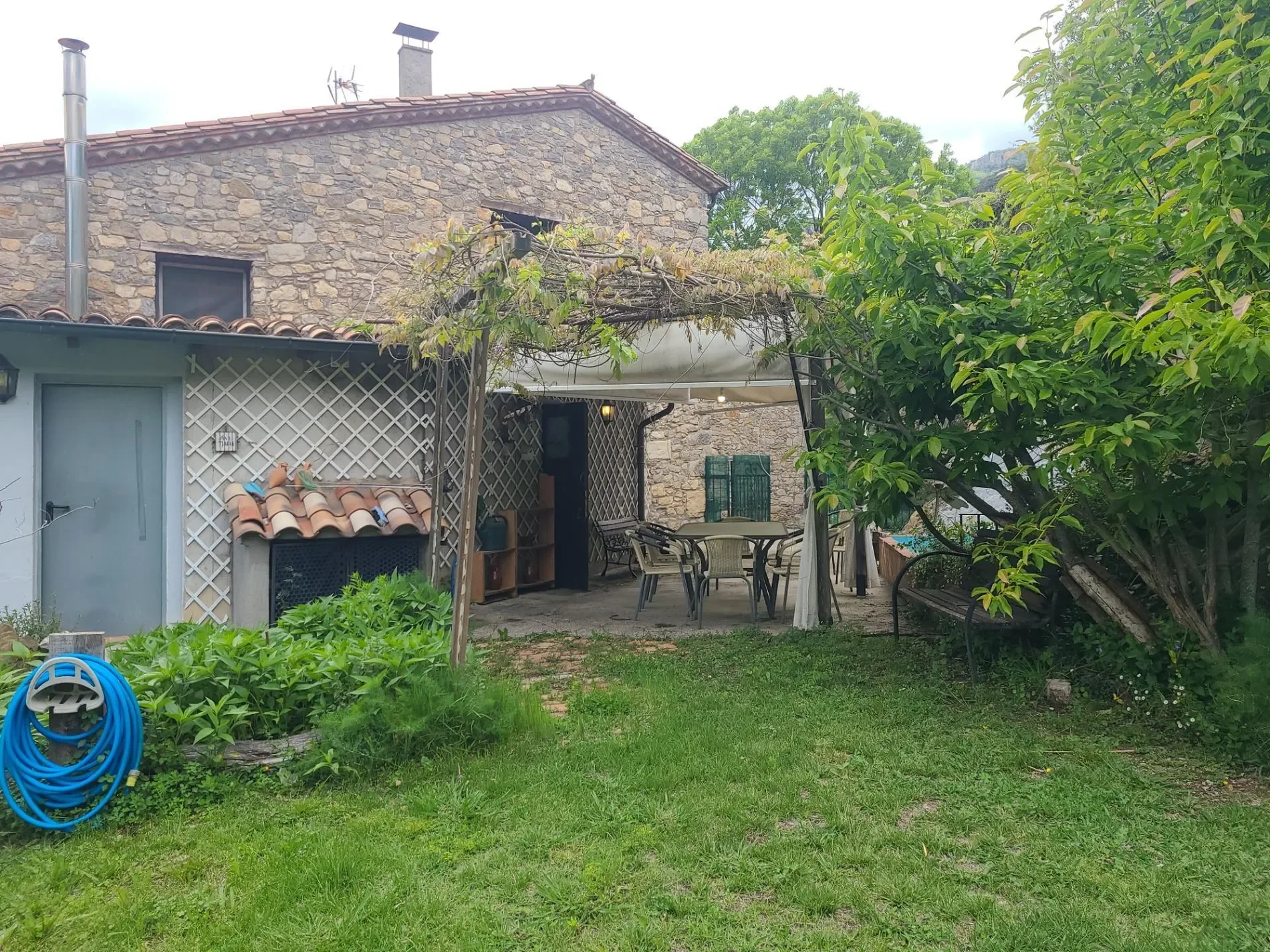 Exterior photo 12
