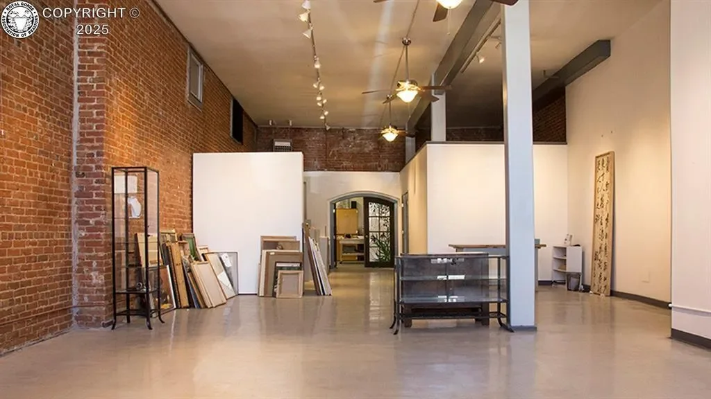 Gallery photo 4