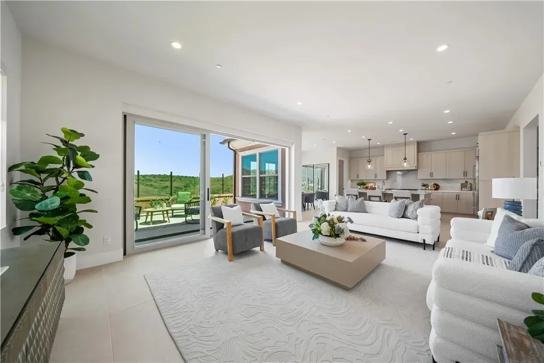 122 Mossvine, Irvine, California, United States. - Photo 4