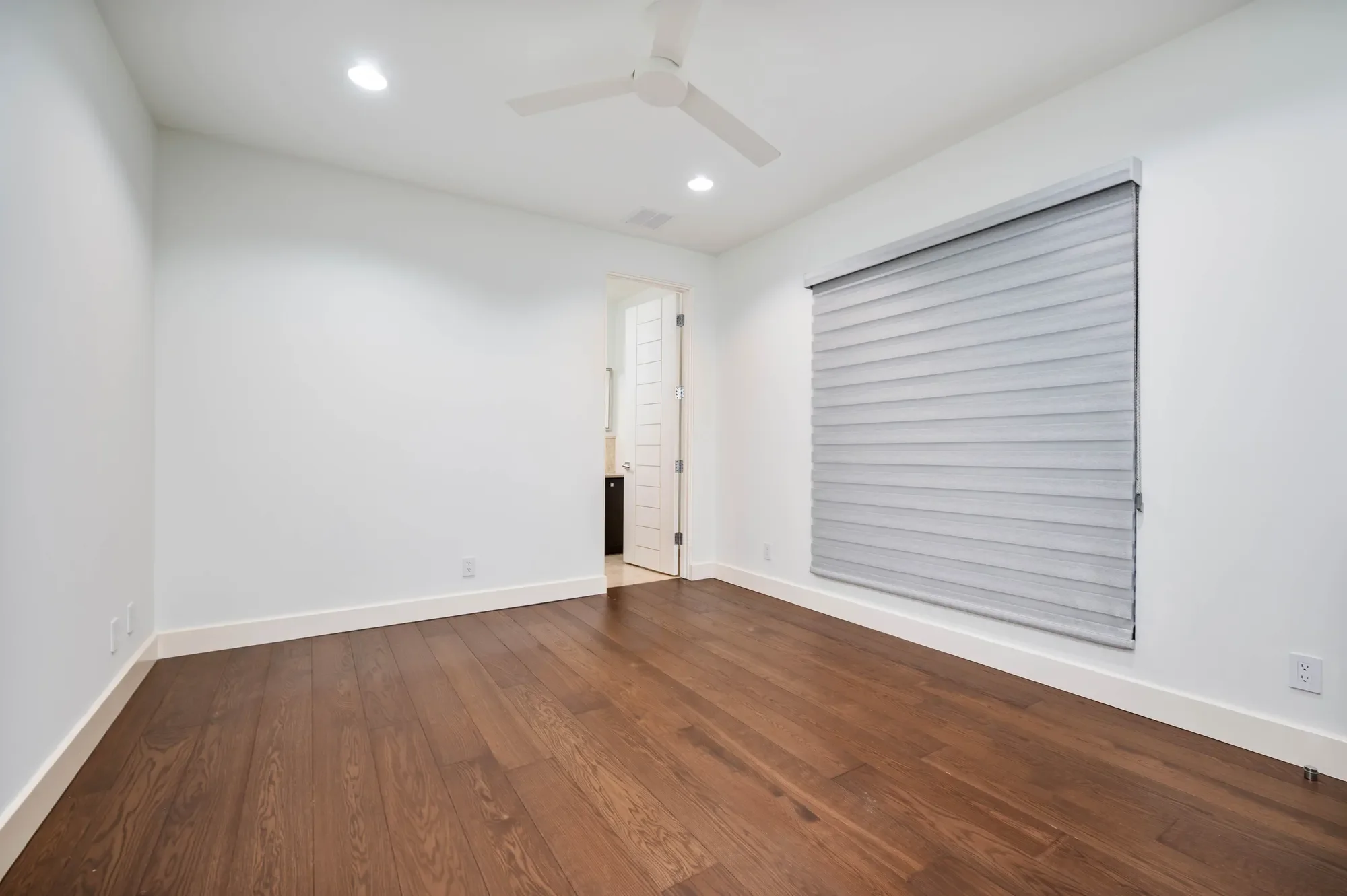 100 Canterbury Hill Street , San Antonio, TX 78209, San Antonio, Texas, United States. - Photo 31