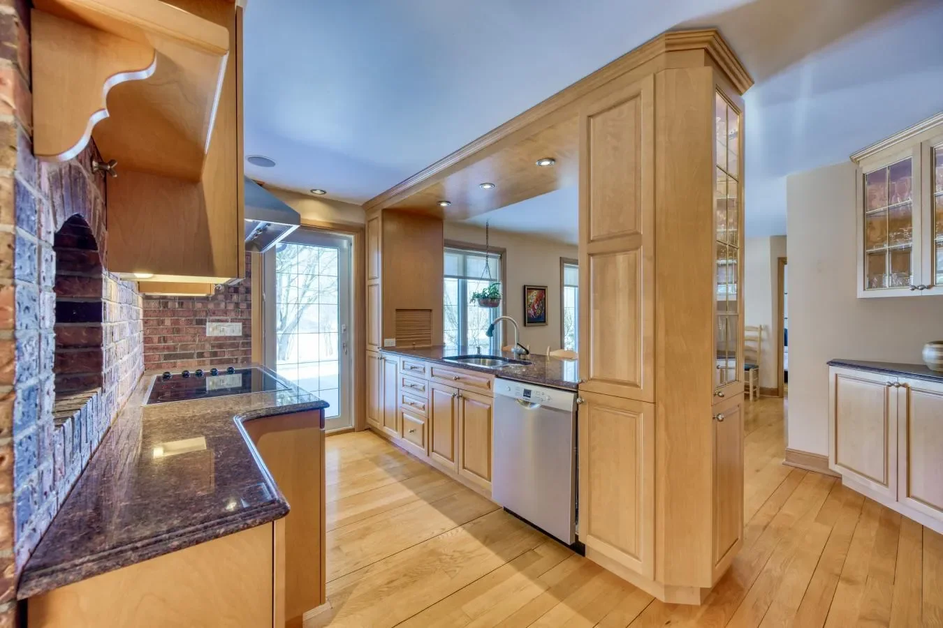1009 Boul L'Assomption, Repentigny, Quebec, Canada. - Photo 1