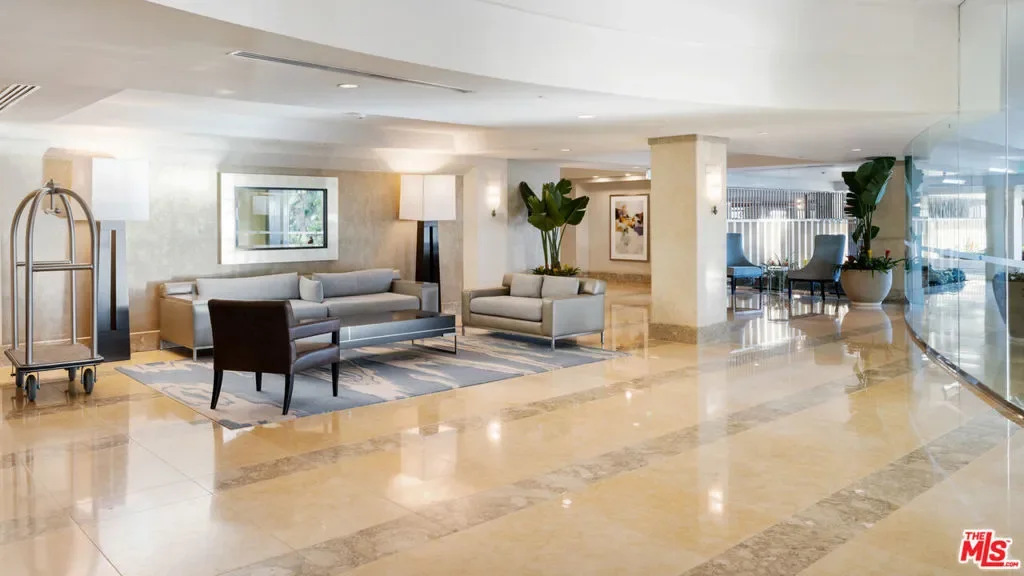 201 Ocean Avenue 409P, Santa Monica, California, United States. - Photo 18