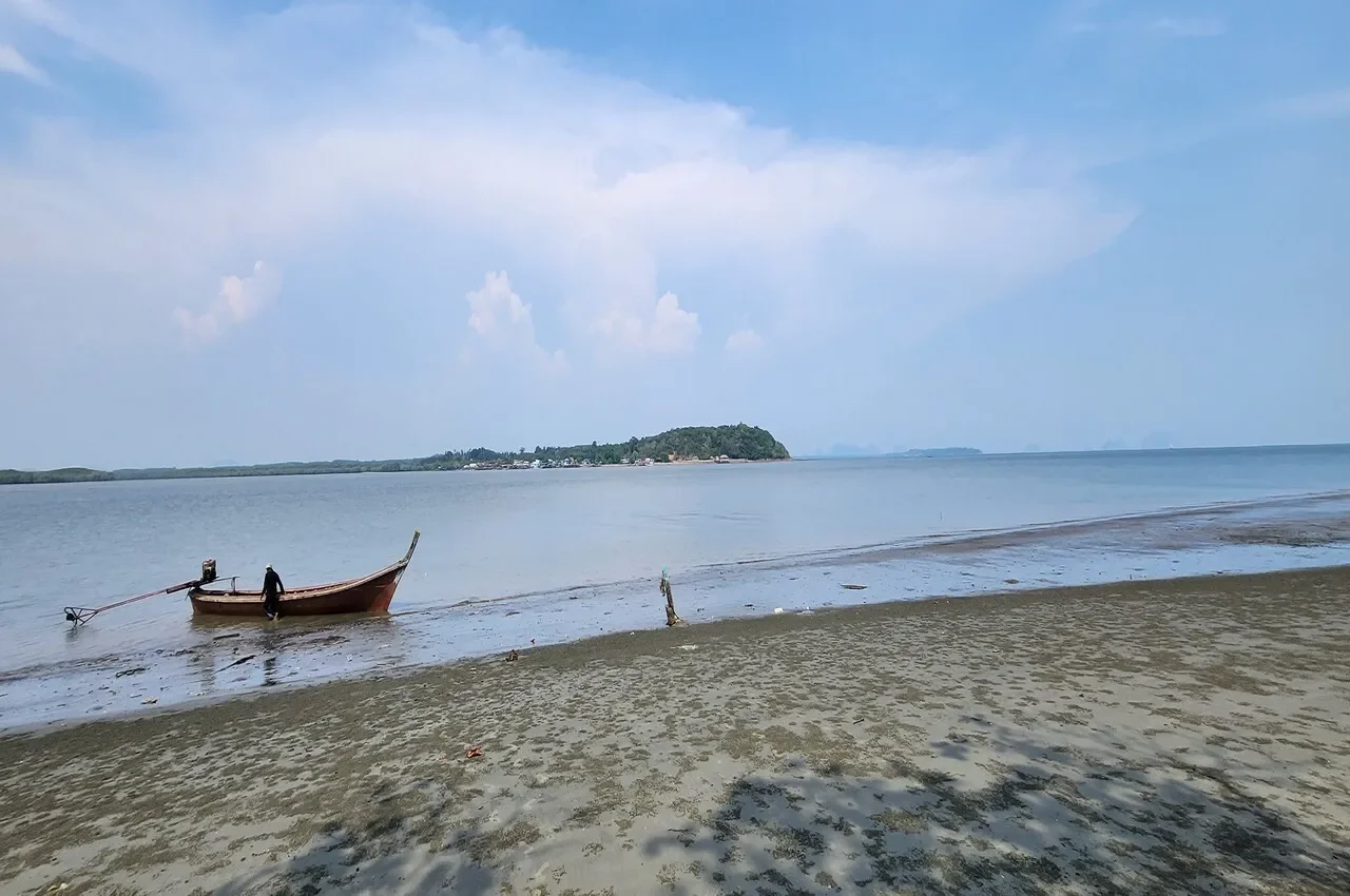 Krabi,, Sai Khao, Krabi, Thailand. - Photo 5