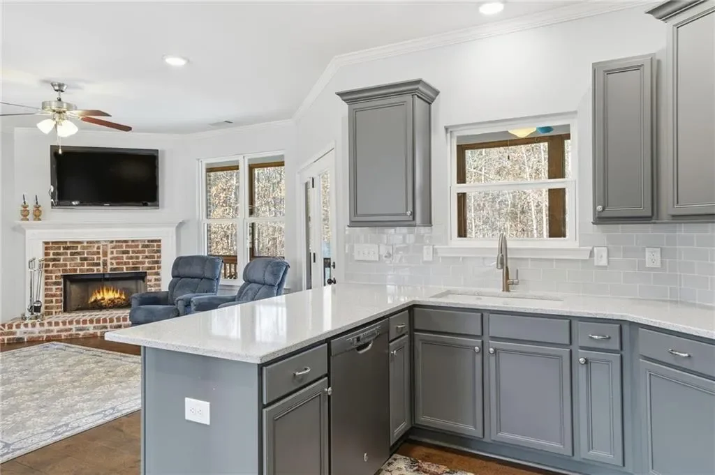 386 N Victoria Road, Woodstock, GA 30189, Woodstock, Georgia, United States. - Photo 12