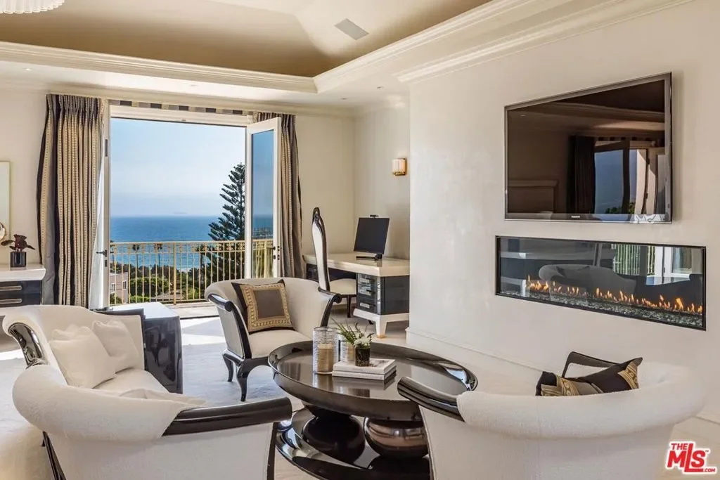 6051 Philip Avenue, Malibu, California, United States. - Photo 33