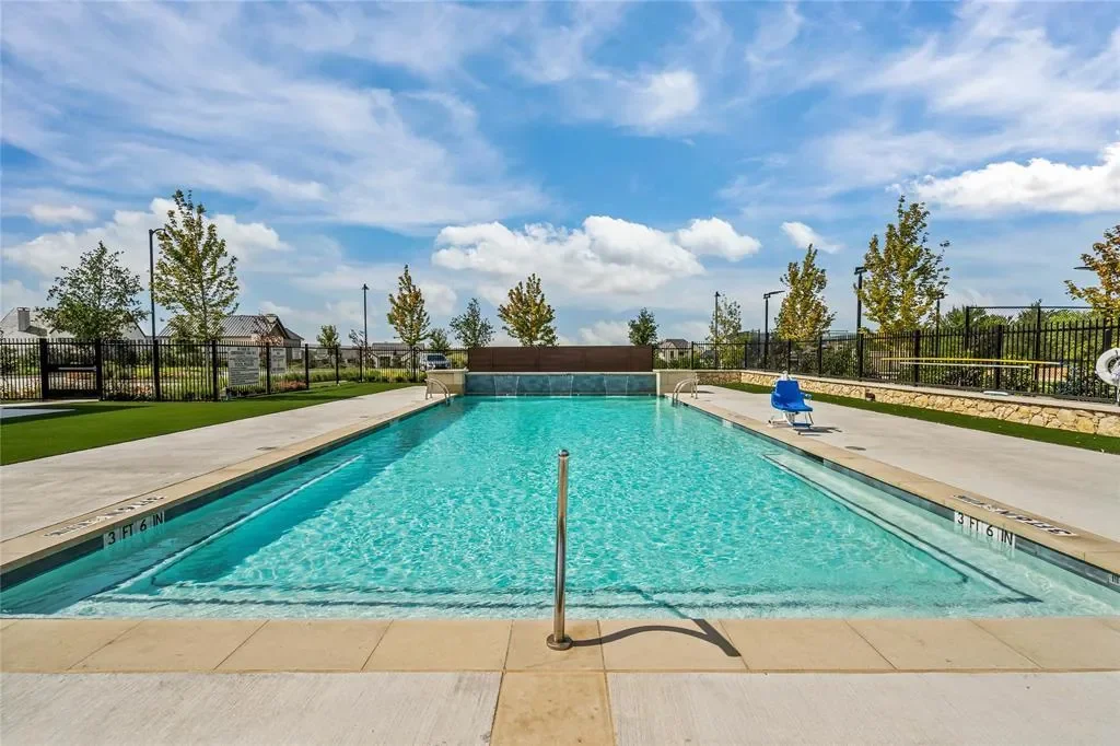4540 Chablis Drive, Fort Worth, Texas, United States. - Photo 14