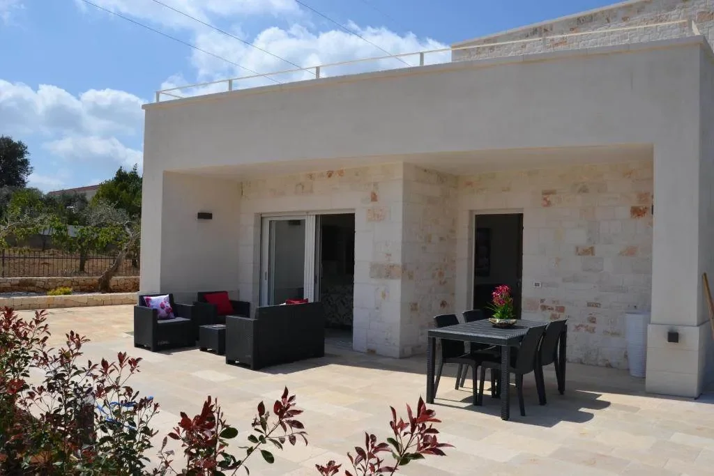 Exterior photo 12