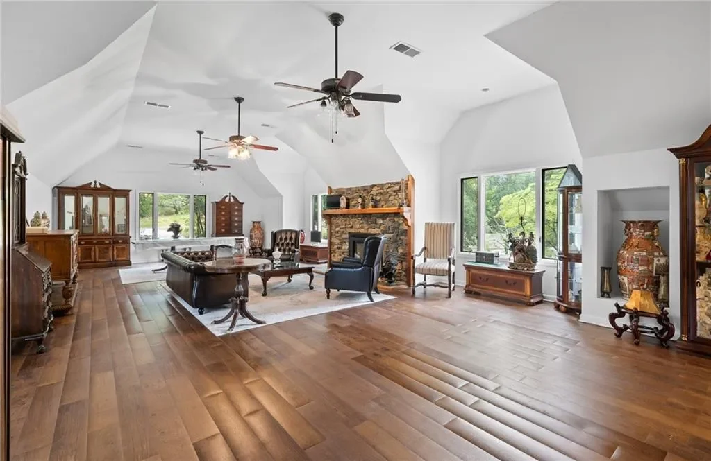452 Brookwood Drive W, Cumming, Georgia, United States. - Photo 18