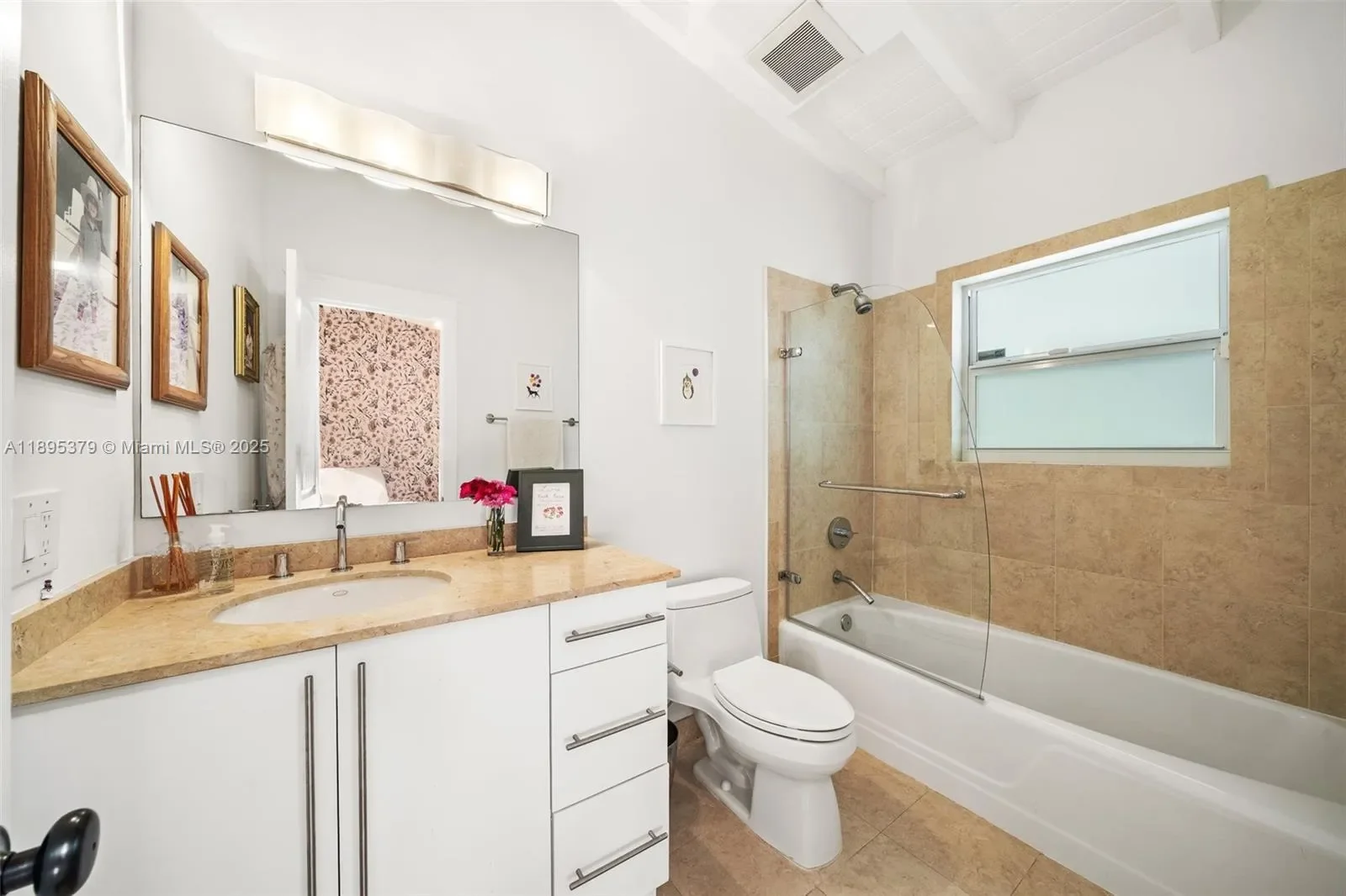 3610 Avocado Ave, Miami, Florida, United States. - Photo 24