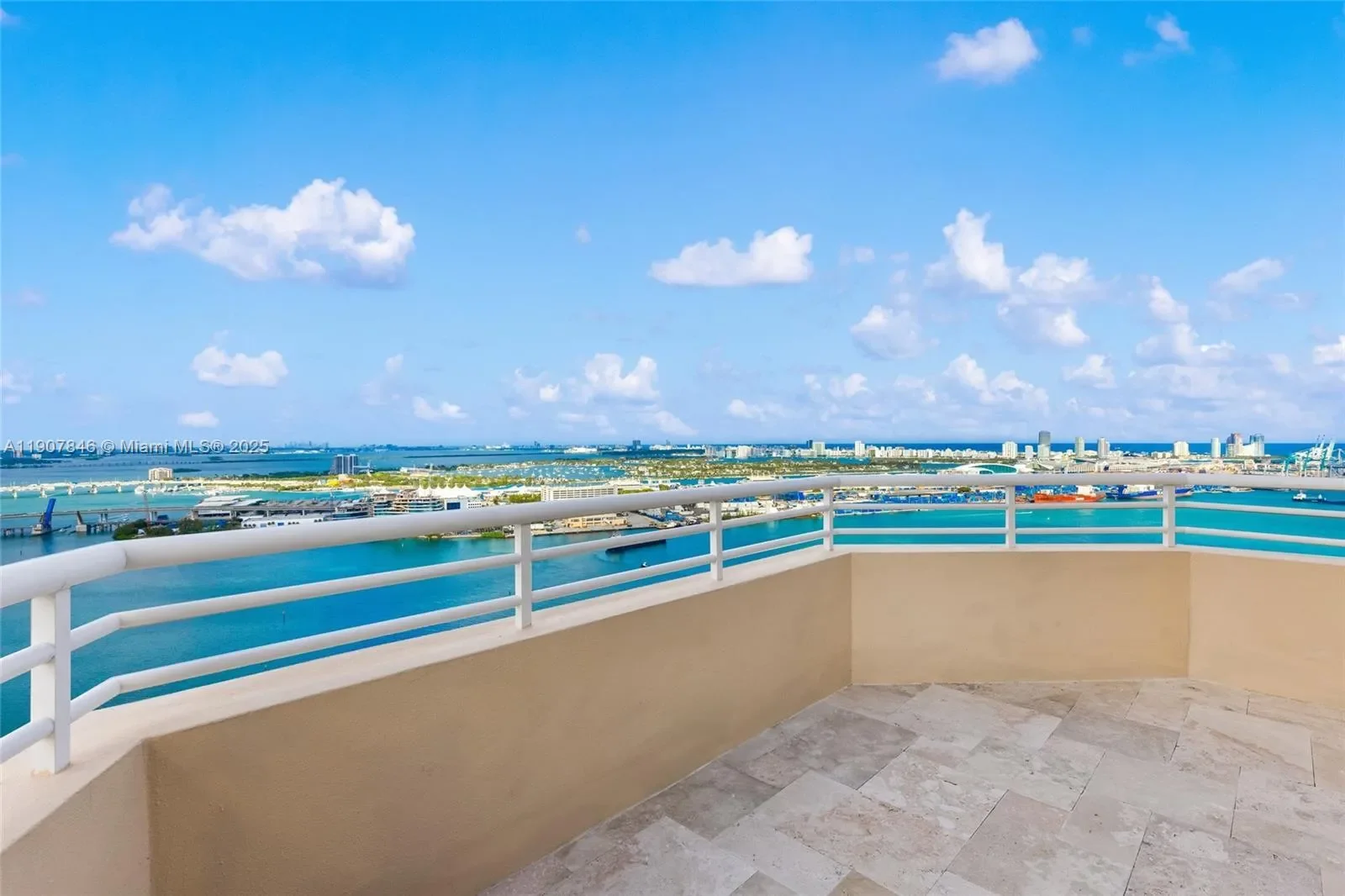 808 Brickell Key Dr 3901, Miami, Florida, United States. - Photo 39