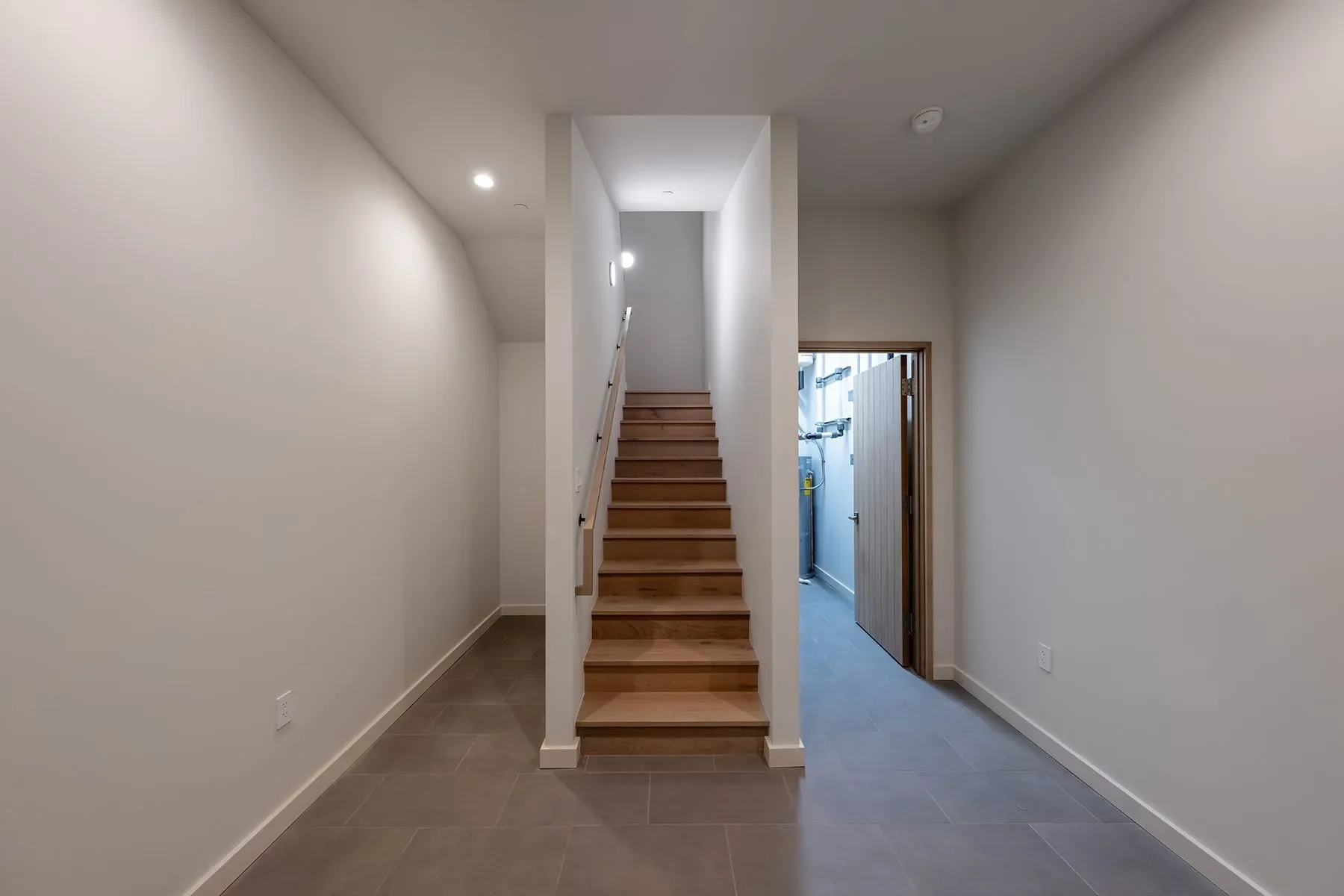 165 N Glenwood Street #23, Jackson, WY 83001, Jackson, Wyoming, United States. - Photo 6