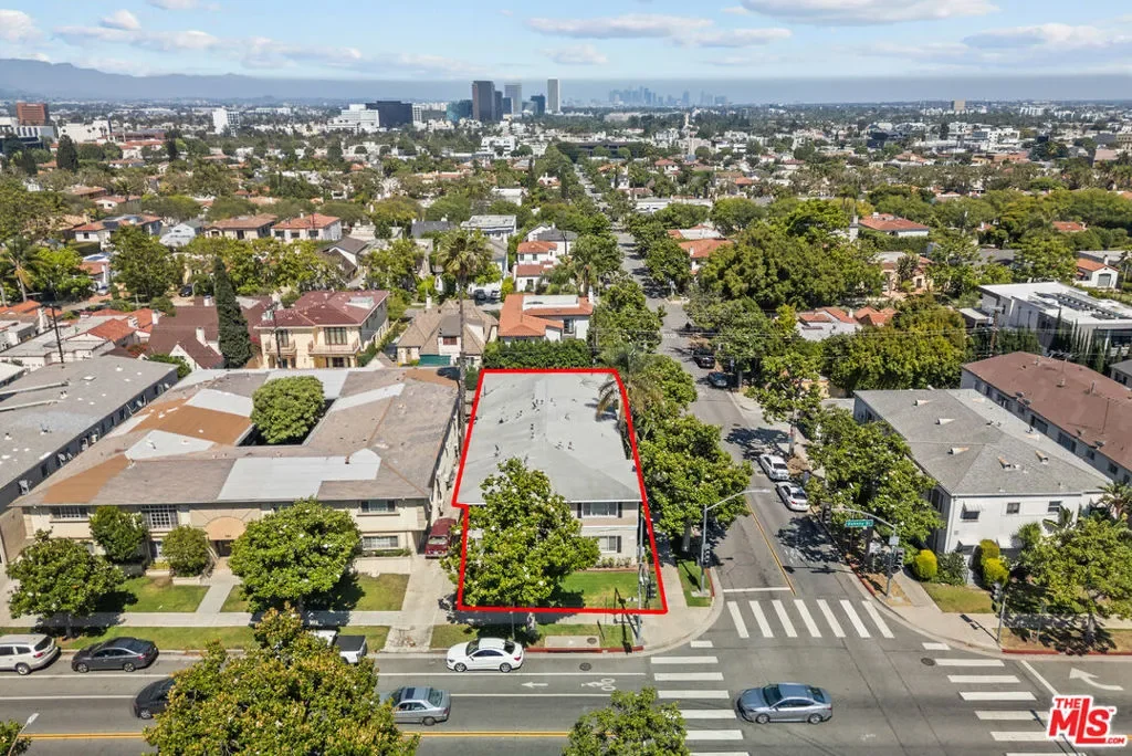 272 S Doheny Drive 1, Beverly Hills, California, United States. - Photo 12