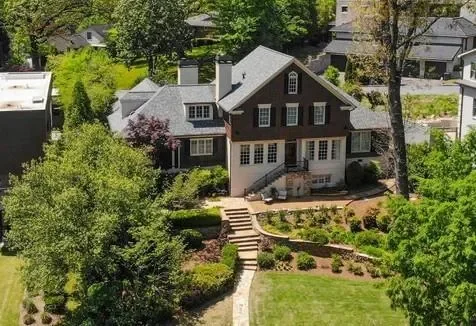 Single Family Residence in Atlanta