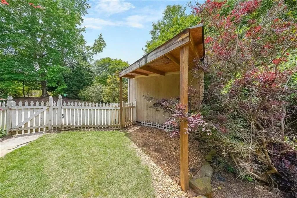 4135 Creekwood Drive, Cumming, Georgia, United States. - Photo 12