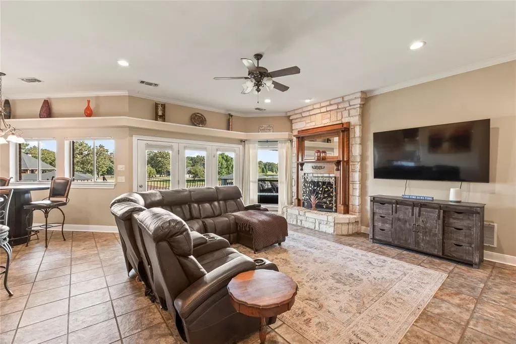 180 Surls Drive, Gun Barrel City, Texas, United States. - Photo 8