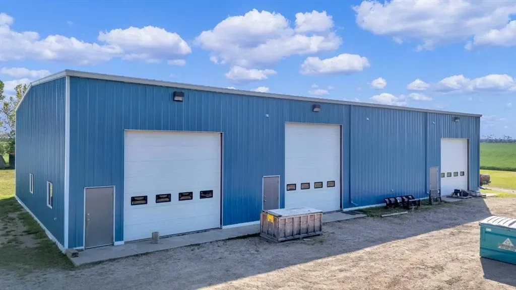 Exterior photo 5