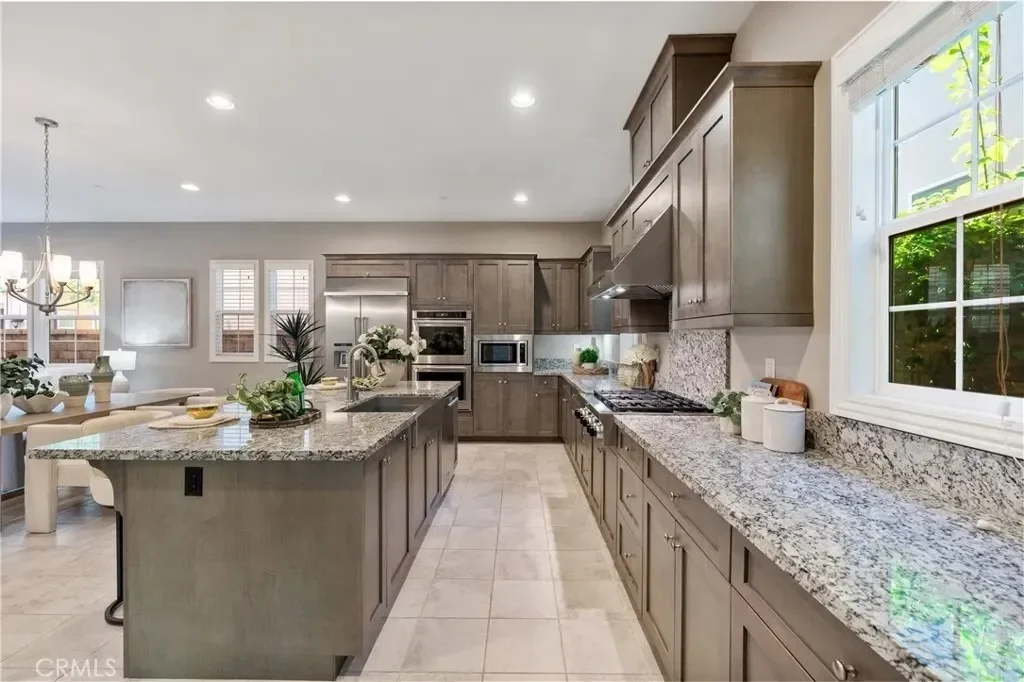 215 Bryce Run, Lake Forest, California, United States. - Photo 6
