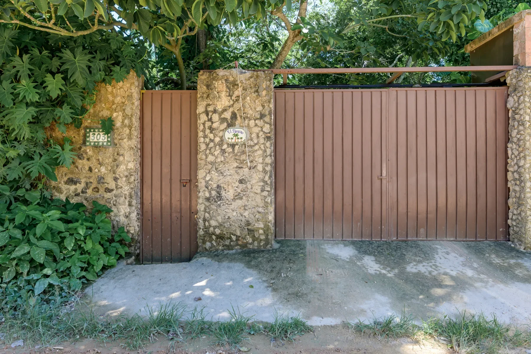 Exterior photo 12
