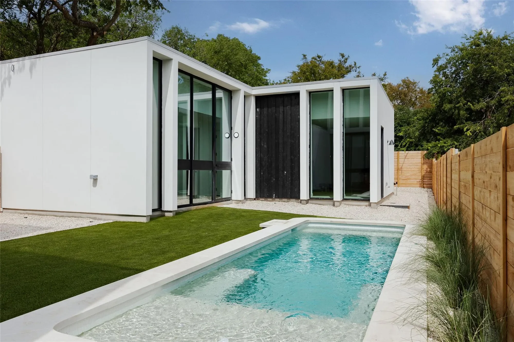 2114 Lawnmont Ave, Austin, Texas, United States. - Photo 4