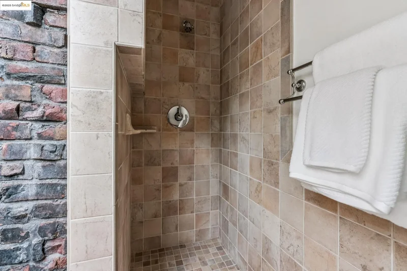 60 Panoramic Way, Berkeley, California, United States. - Photo 53