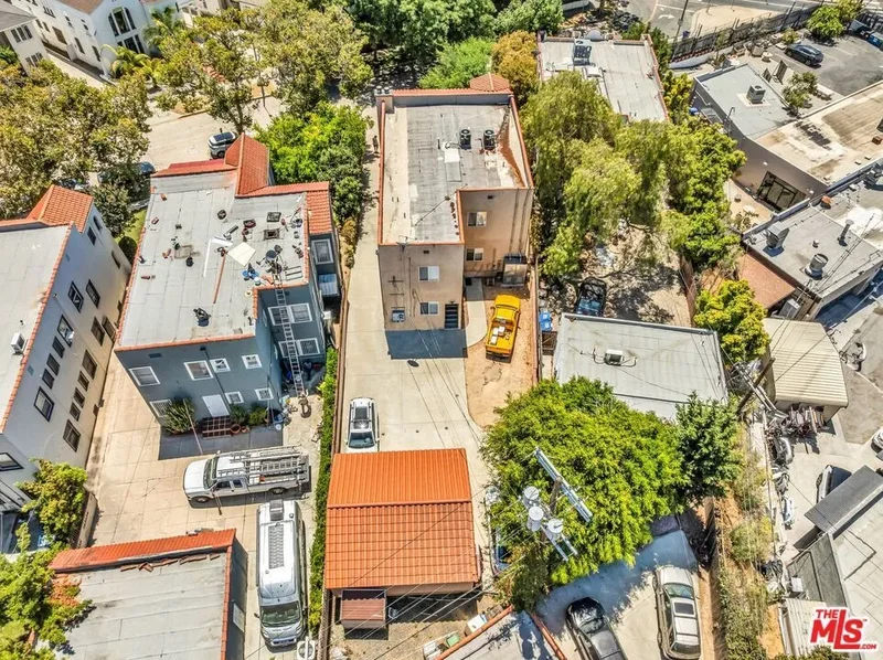 1073 S Mansfield Avenue, Los Angeles, California, United States. - Photo 45