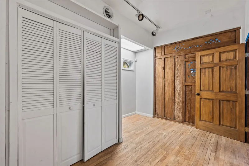 1700 Nw Mountain Road , Albuquerque, NM 87104, Albuquerque, New Mexico, United States. - Photo 36