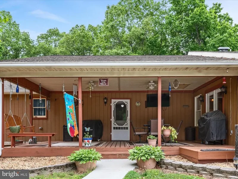 281 Light Road, Winchester, VA 22603, Winchester, Virginia, United States. - Photo 2
