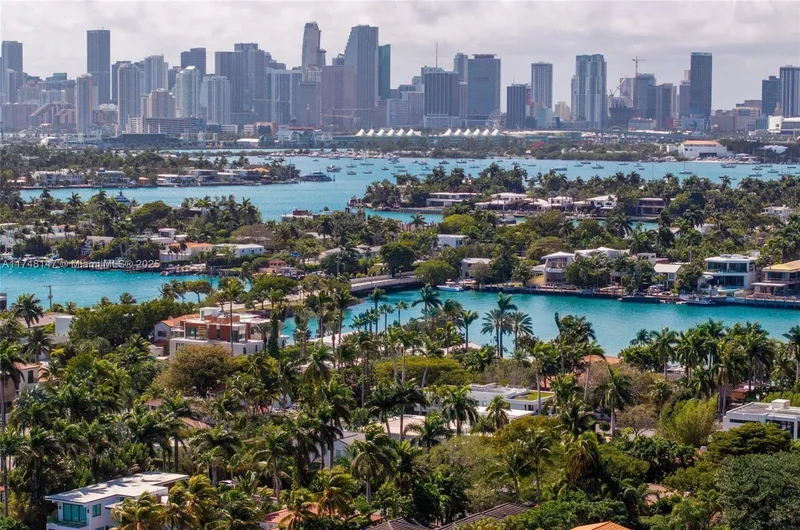 114 4th Rivo Alto Ter, Miami Beach, Florida, United States. - Photo 37