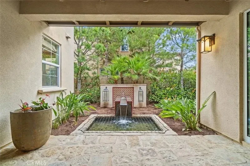 208 Radial, Irvine, California, United States. - Photo 15