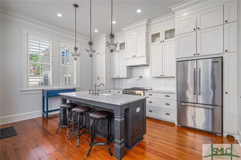 206 W Waldburg Street, Savannah, Georgia, United States. - Photo 27