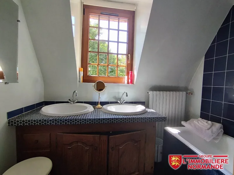 Huest, Normandy, France. - Photo 5