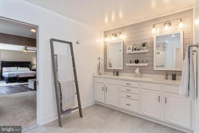 Residential BRAMBLETON