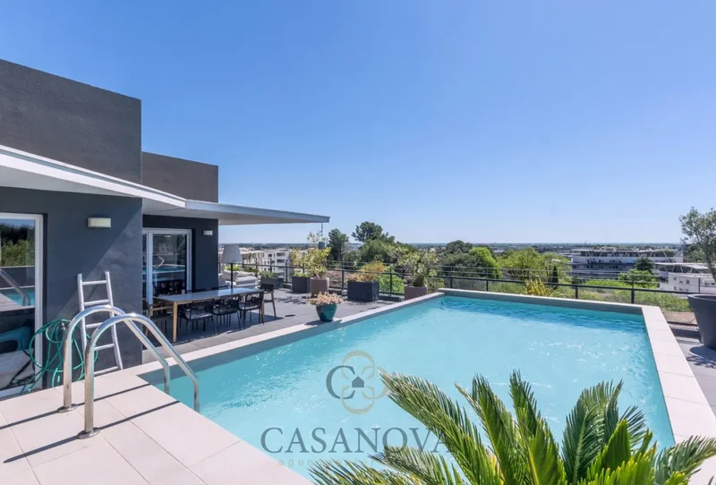 For Sale Apartment Montpellier, 120m² 4 Rooms €860,000 with Pool