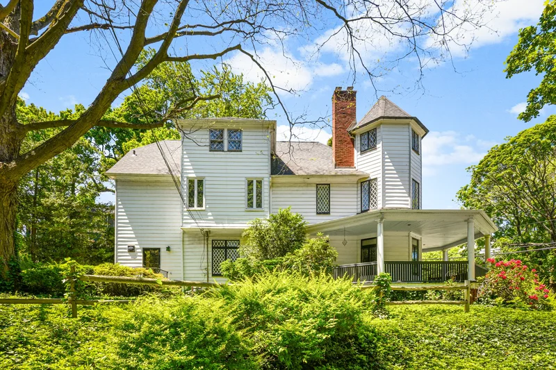 69 Desmond Avenue, Bronxville, NY 10708, Bronxville, New York, United States. - Photo 45