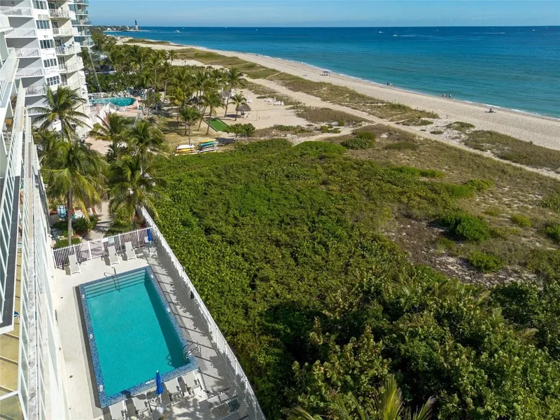 704 N Ocean Boulevard 404, Hillsboro Beach, Florida, United States. - Photo 50