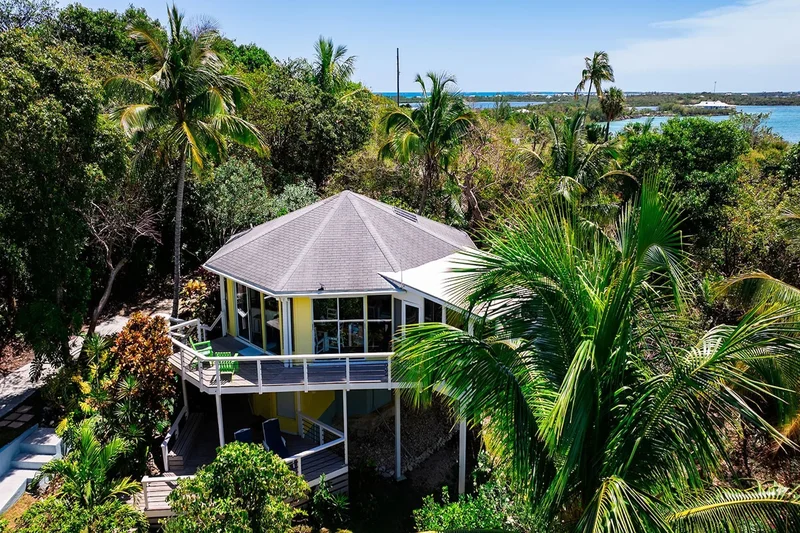Hummingbird Treehouse , Green Turtle Cay, Treasure Cay, Central Abaco, The Bahamas. - Photo 8