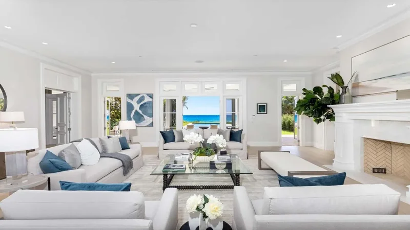 2315 S Ocean Boulevard, Palm Beach, Florida, United States. - Photo 7