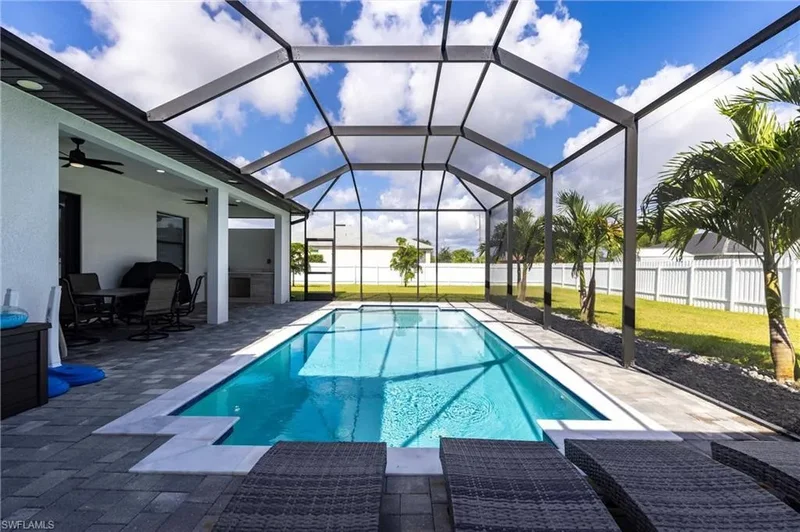 1005 NE 9th TER, Cape Coral, Florida, United States. - Photo 10