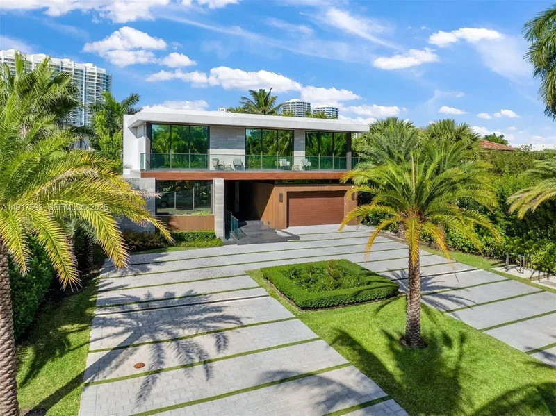 342 S Parkway, Golden Beach, FL 33160, Golden Beach, Florida, United States. - Photo 37