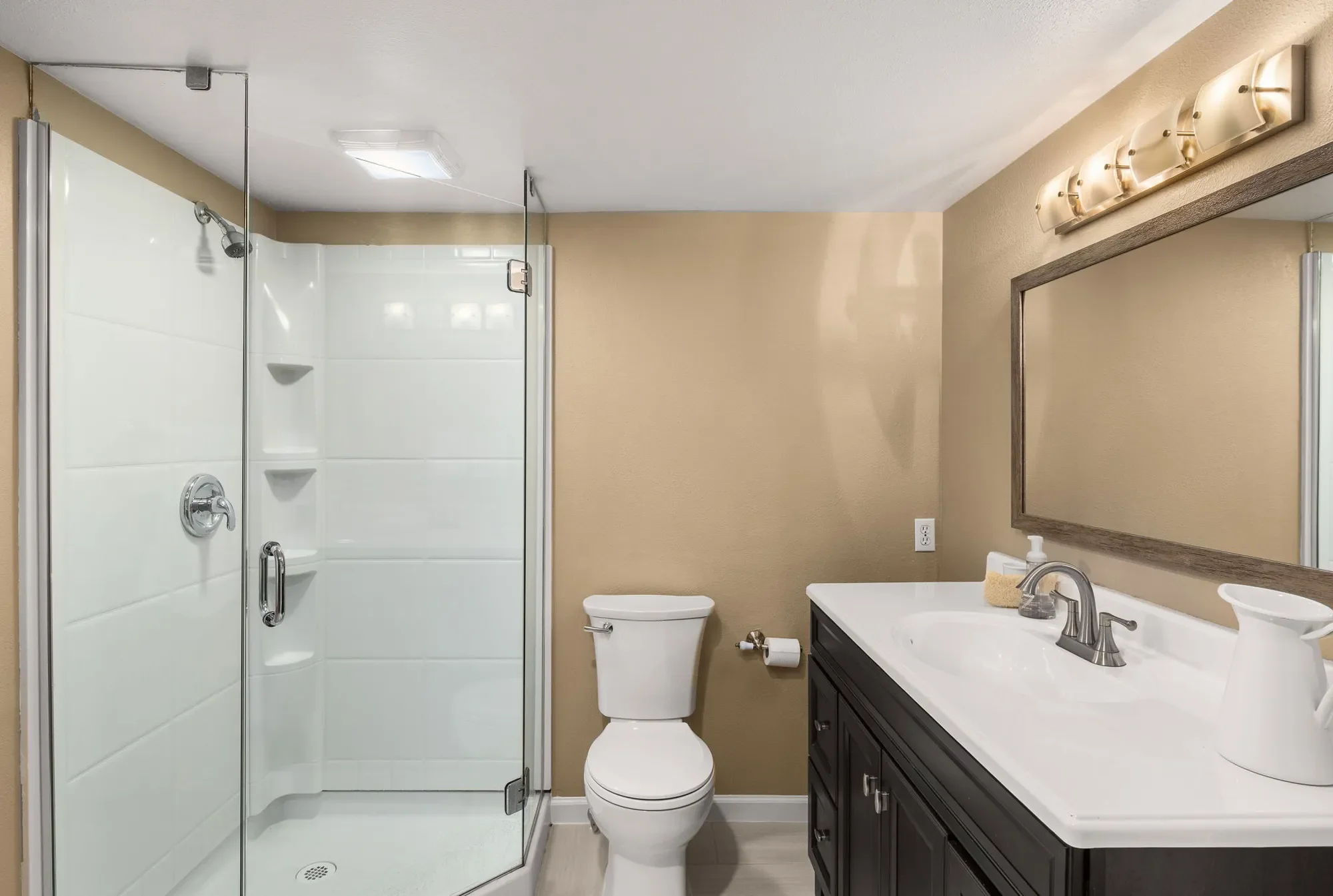 4724 Gardner Ave , Everett, WA 98203, Everett, Washington, United States. - Photo 25