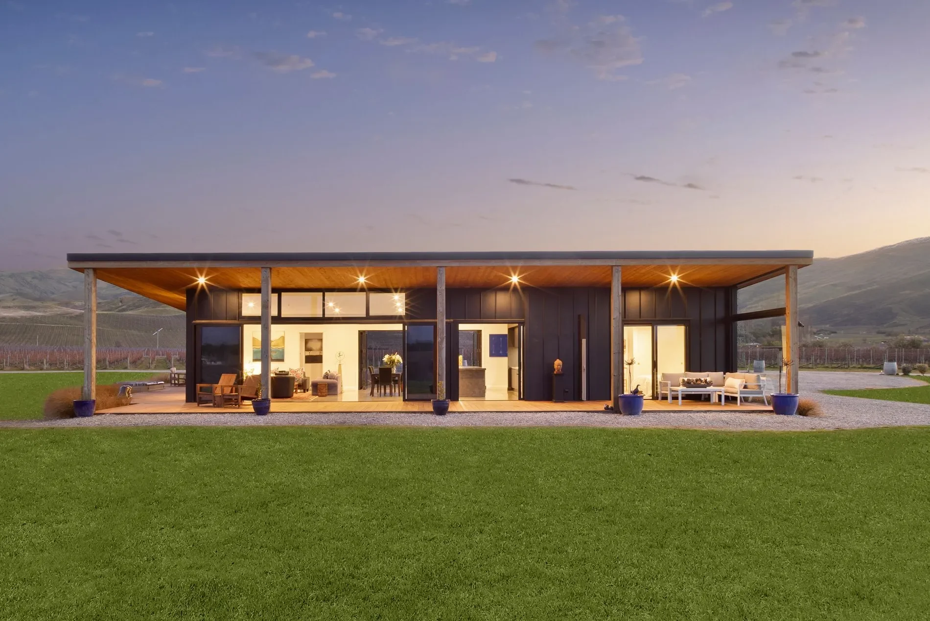 Exterior photo 5