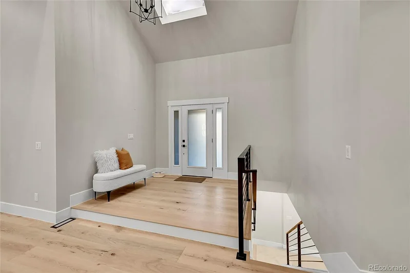 4 Village Court, Columbine Valley, Colorado, United States. - Photo 6