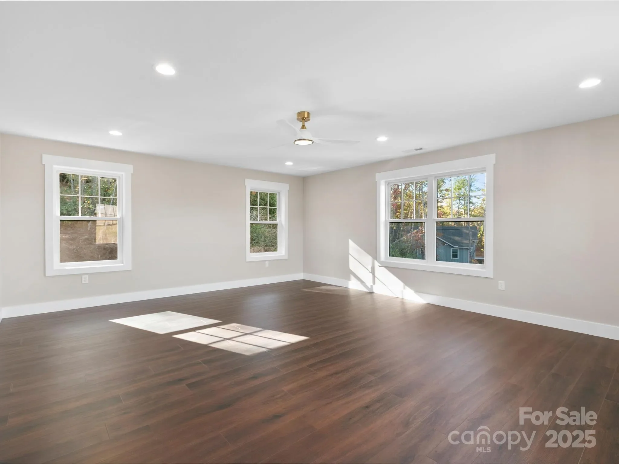 3 Erin Glen Court, Fairview, NC 28730, Fairview, North Carolina, United States. - Photo 15