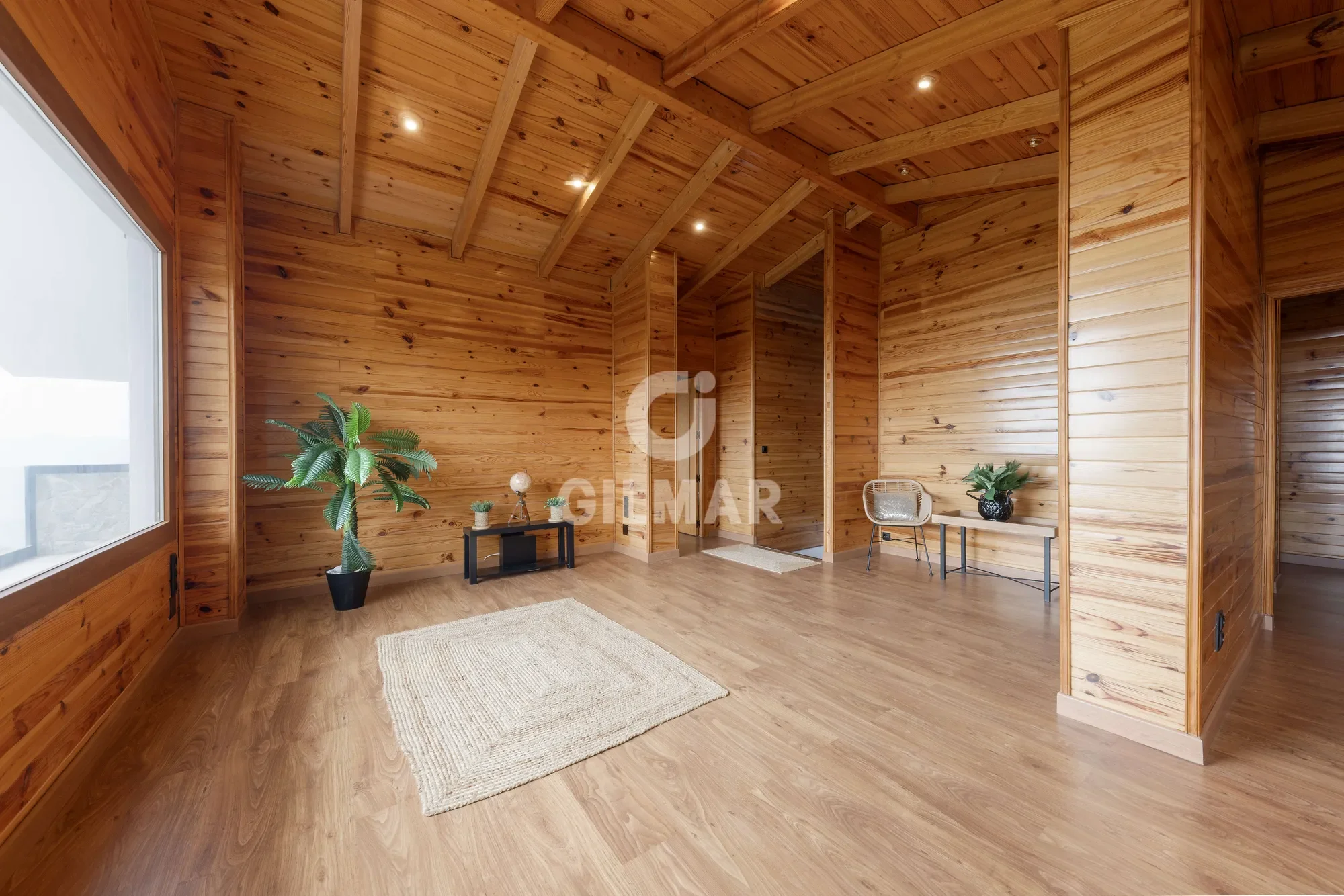 Gallery photo 9